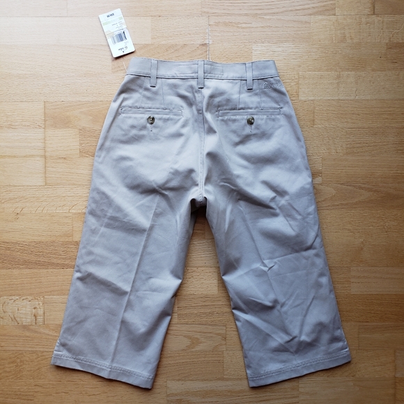 NWT Cabela’s Capris - Picture 4 of 8